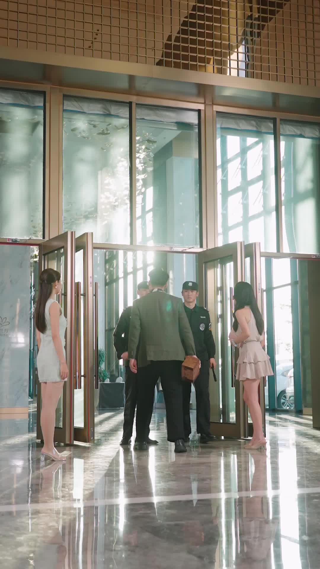 Folge 16 - Vom Himmel fallendes Milliardenerbe